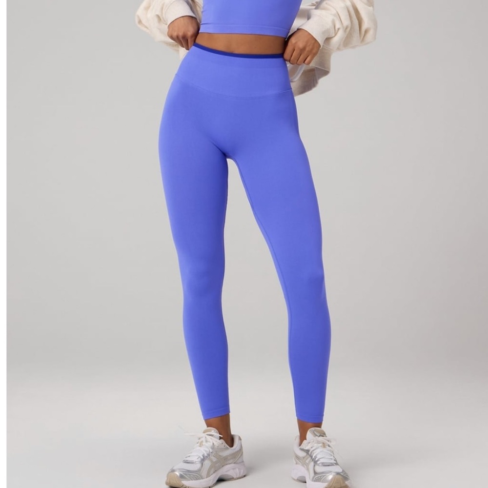 Fabletics Sapphire Blue Purple Seamless Scrunch High Waisted Leggings Pants